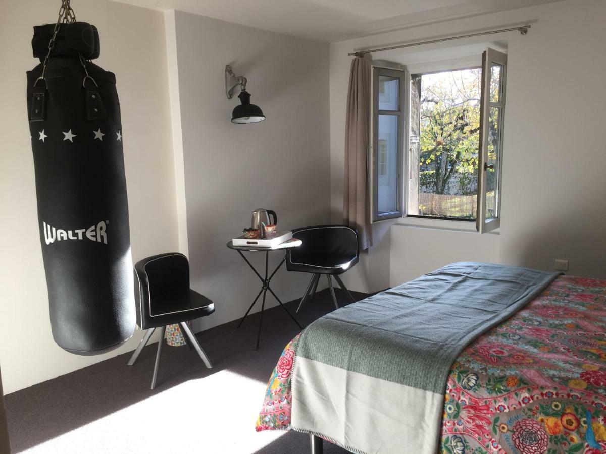 Maison Rouge Cacahuete Bed and Breakfast Nernier Esterno foto